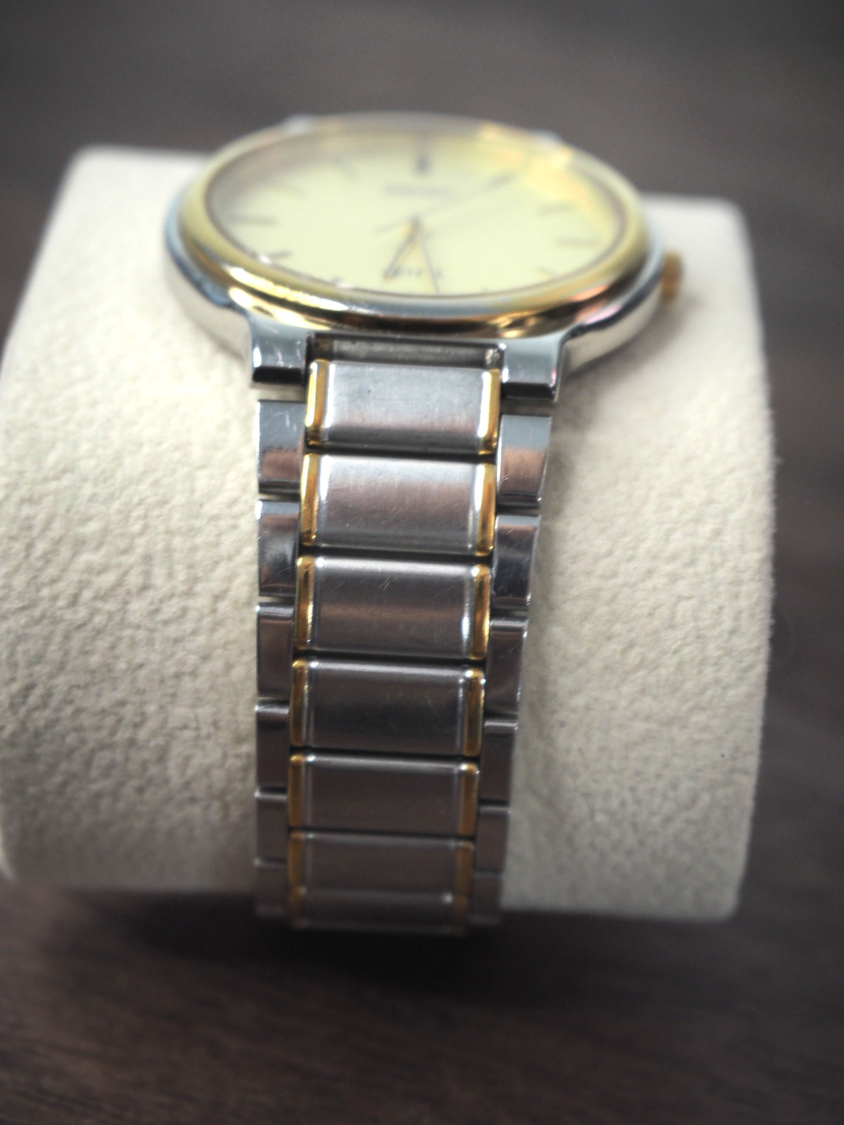 Seiko Spirit 7N01-6A70, cadran champagne