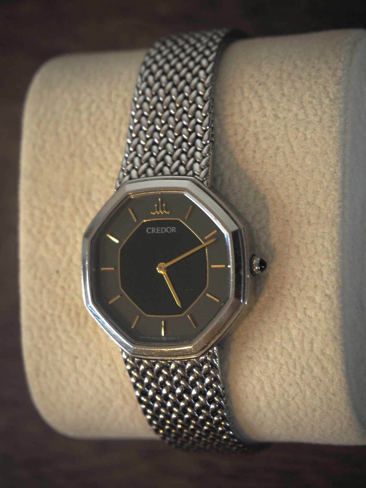 Seiko Credor 8420-5660, cadran noir octogonal