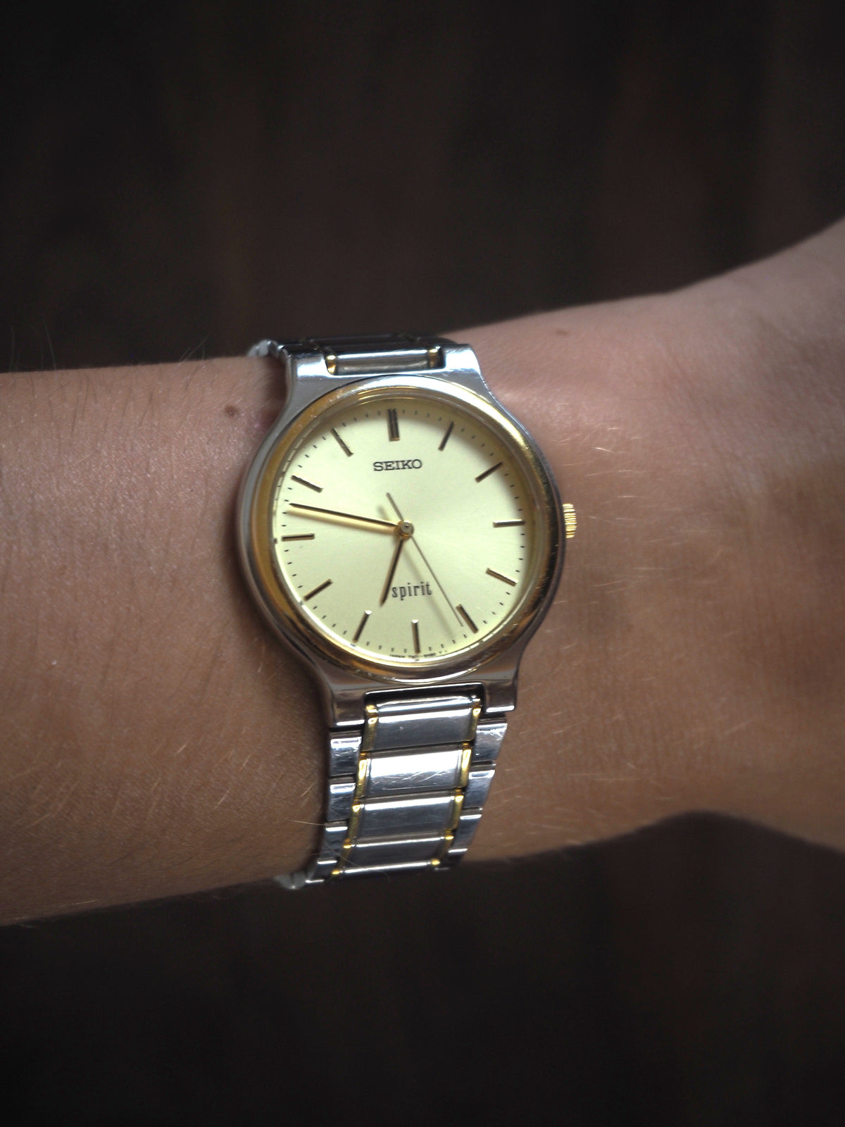 Seiko Spirit 7N01-6A70, cadran champagne